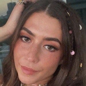 Victoria Paris (TikTok Star) - Age, Family, Bio | Famous Birthdays