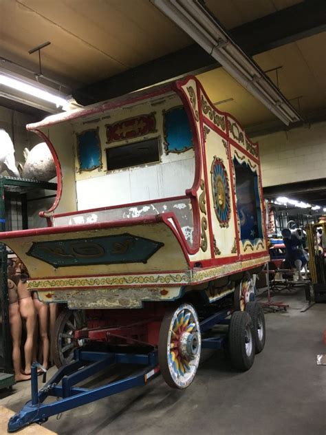 Antique Circus Wagon « Obnoxious Antiques