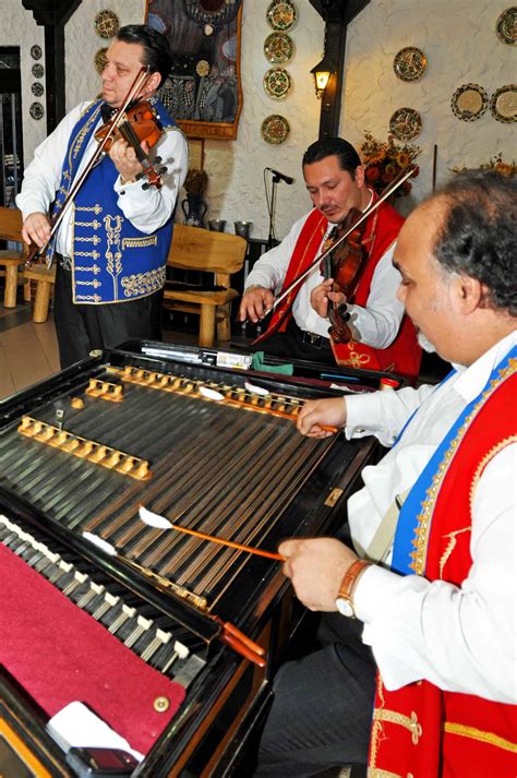 7 Types of Hammered Dulcimers Around the World - Songbird Dulcimers