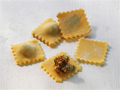 Ravioli with Meat Filling Recipe | EatSmarter