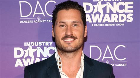 Val Chmerkovskiy – Hollywood Life