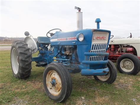 Ford 2000 | Ford tractors, Tractors, Classic tractor