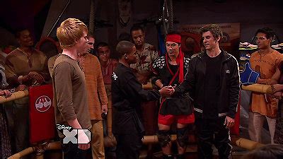 Watch Pair of Kings Season 3 Episode 16 - Thumb and Thumber Online Now