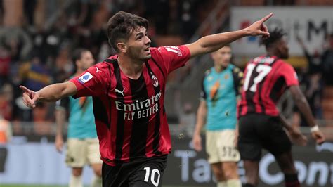 Brahim Diaz and Theo Hernandez goals lift AC Milan to win over Venezia ...