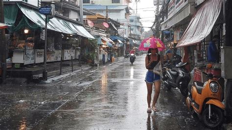 [4K] Thailand Travel in Rainy Season - Walking in the Rain in Bangkok - YouTube