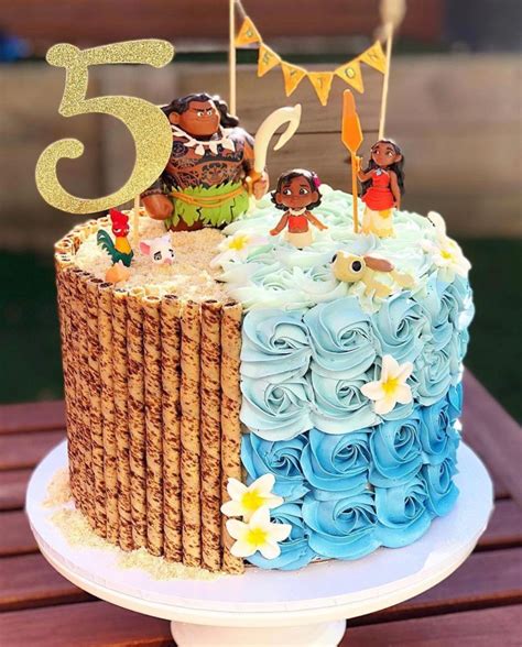 15 Beautiful Moana Birthday Cake Ideas (This is a Must for the Party)