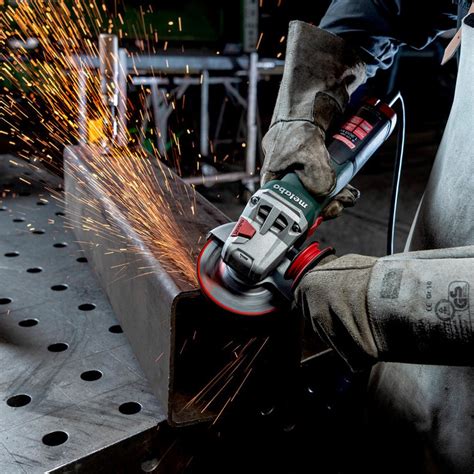 Metabo WEV 19-125 Q M - Brush (613108000) 1900W 125mm (5") Variable Speed Angle Grinder