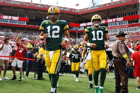 Jordan Love Reveals 'Hardest Time' He Had With Aaron Rodgers - Athlon Sports