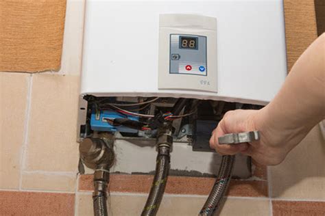 Tankless Water Heater Troubleshooting - Robinson Plumbing