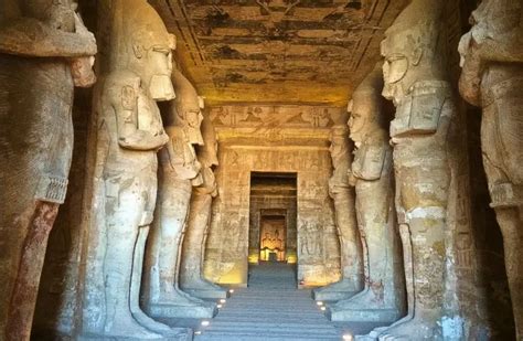 Inside-Abu-Simbel-Temples-728x476