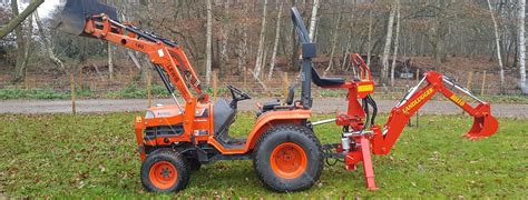 Kubota Compact Tractor B2100D | Small Backhoe Tractors For Sale