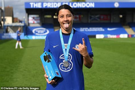 Australian soccer superstar Sam Kerr crowned best woman's player in the UK | Daily Mail Online