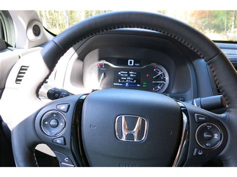 2018 Honda Ridgeline: 51 Interior Photos | U.S. News