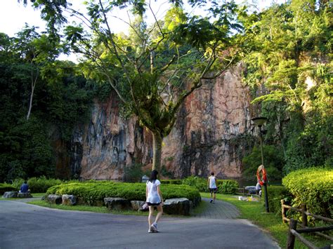 Princess Elizabeth Estate, Hillview: The Quarry at Bukit Batok.