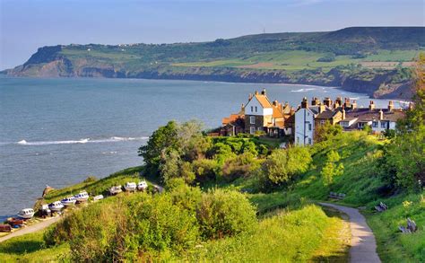 Robin Hood's Bay, Plan Your Trip To This Iconic North Yorkshire Village