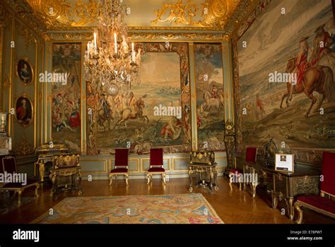 Blenheim palace interior hi-res stock photography and images - Alamy