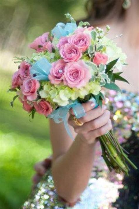 Beautiful Nosegay (Prom) | Prom flowers, Homecoming flowers, Prom bouquet