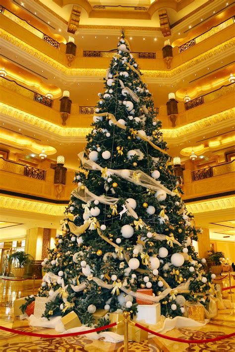 Christmas In Abu Dhabi 2022 | Festive Places To Celebrate