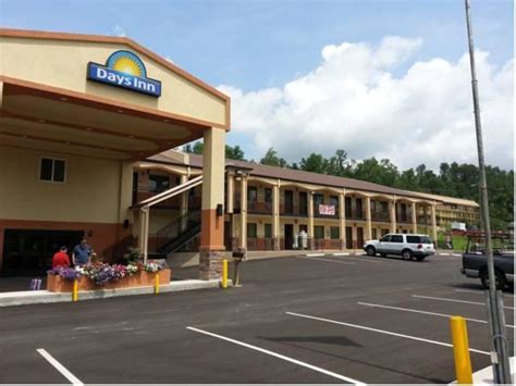 Days Inn by Wyndham Fultondale - Hotel in Fultondale (AL) - Easy Online ...