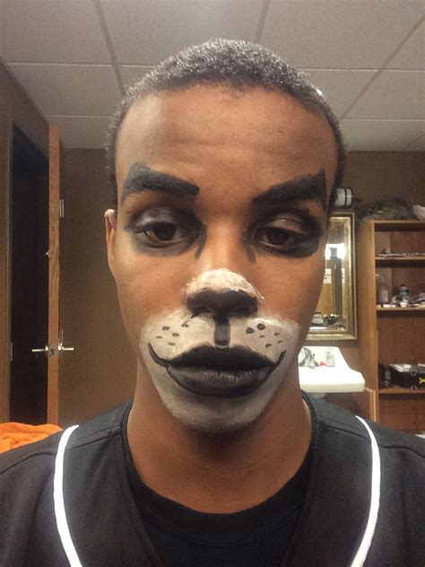 Kangaroo (Animal) | Halloween makeup, Theatre makeup, Kangaroo stuffed animal