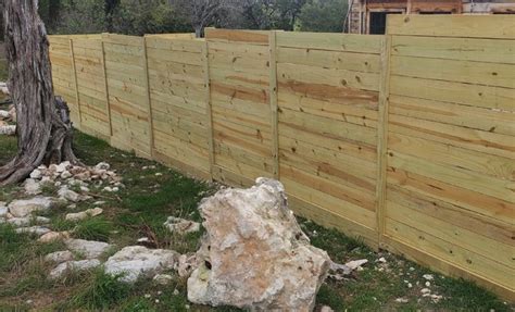 13 Stunning Horizontal Fence Ideas [2023 List]