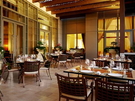 18 Top Restaurants In Abu Dhabi For A Culinary Retreat