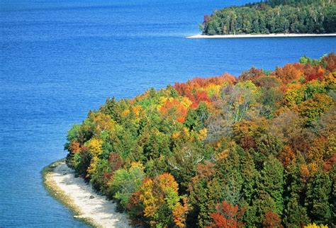 8 best places to see fall foliage in Southeast Wisconsin, Milwaukee