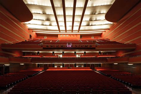 Kansas City Music Hall: Municipal Auditorium by Quinn Evans Architects ...