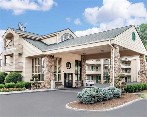Quality Inn & Suites at Dollywood Lane - 32 Photos & 18 Reviews - Hotels - 3756 Pkwy, Pigeon ...
