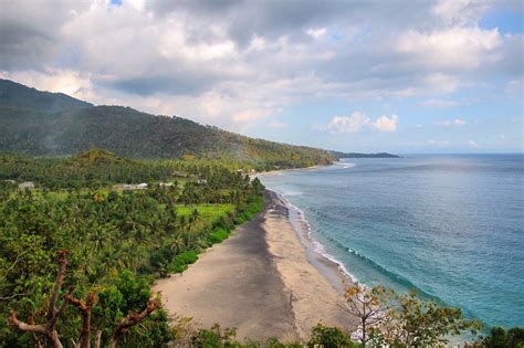 PANTAI SENGGIGI Lombok Tiket & Daya Tarik - Oktober 2024