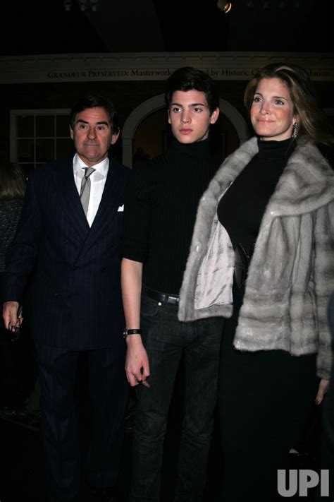 Photo: Peter Brandt, Stephanie Seymour and son Peter arrive at the ...