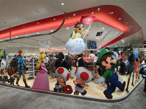 Exploring the first ever official Nintendo store in Tokyo! - fromJapan