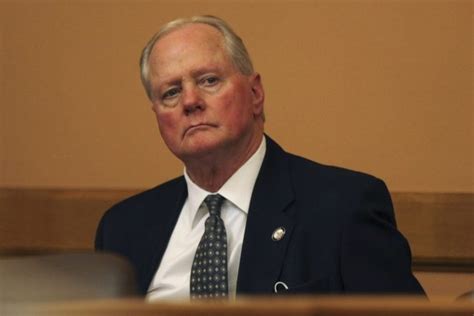 Criminal charges filed against Kansas Senate majority leader - Breitbart