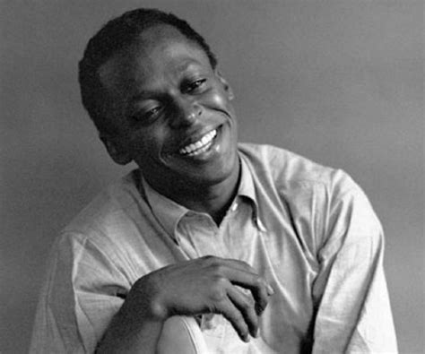 💣 Best miles davis biography. Miles Davis Biographies: Which is Better ...