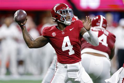 Alabama knocks off Georgia in SEC championship to send CFP into chaos scenario ...Middle East