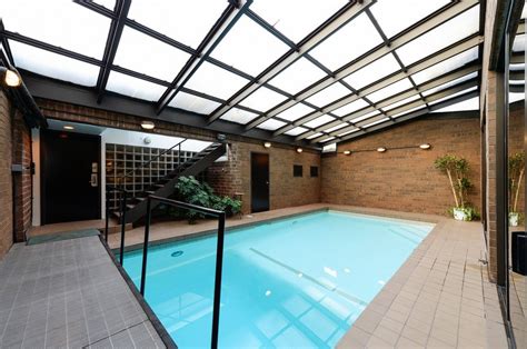 So You Want a House with a Swimming Pool in Chicago – Chicago Magazine