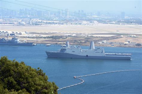 USS Somerset (LPD 25) Arrival to San Diego (April 21, 2014) | Flickr