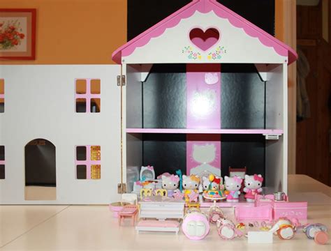 Hello Kitty Wooden Doll House Accessories Furniture Figures Bundle > 60 pieces | eBay | Hello ...