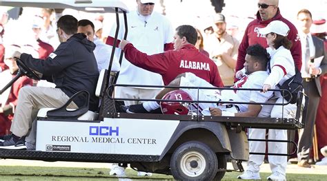 Tua Tagovailoa injury: Alabama QB to miss season with dislocated hip - Sports Illustrated