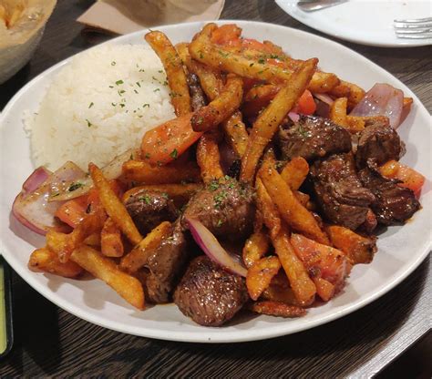 [I ate] Peruvian Lomo Saltado : r/food