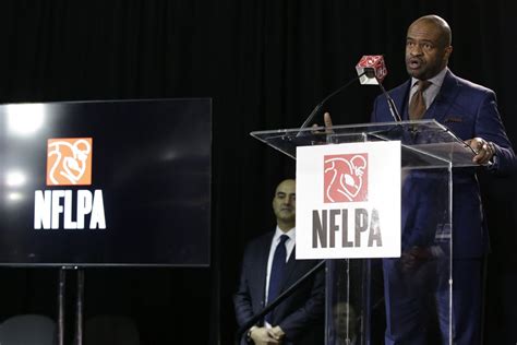 Lloyd Howell to replace NFLPA executive director DeMaurice Smith - UPI.com