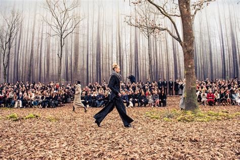 Inside Chanel’s Fall 2018 Paris Fashion Week Show - Coveteur