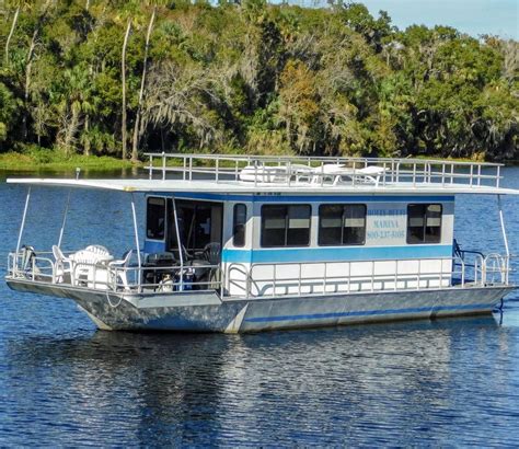 38′ 4 Sleeper Houseboat (Catfish Bend) – Holly Bluff Marina