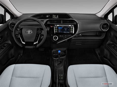 Toyota Prius C 2022 Interior