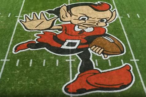 Brownie the Elf, the Browns' magic solution to return to their glory ...