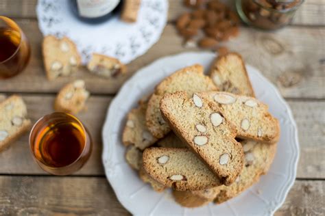 Cantucci – A Traditional Tuscan Recipe - Mondomulia