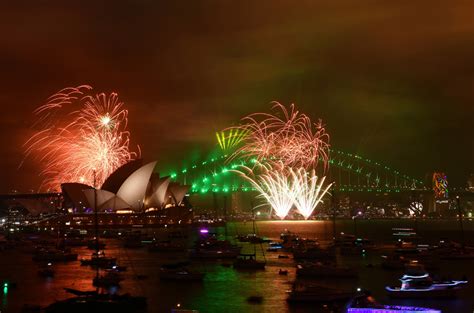 Chinese fireworks to light up Sydney Harbour in New Year's celebration ...