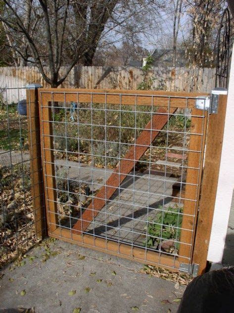 27 DIY Cheap Fence Ideas for Your Garden, Privacy, or Perimeter