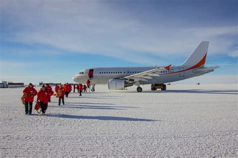 A year in photos: The extreme light changes of Antarctica