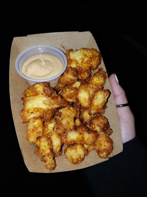 Wisconsin fried cheese curds : r/FoodPorn